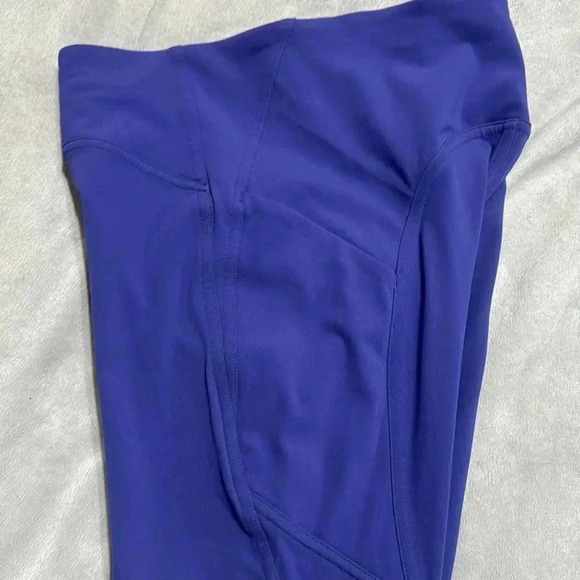 Lululemon Lead The Pack Leggings - Picture 3 of 6